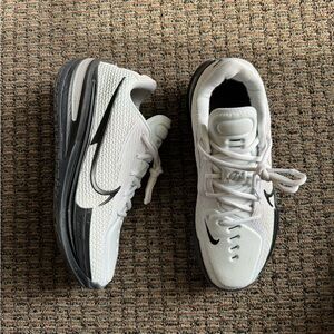 Gt cut 1 ‘white black’